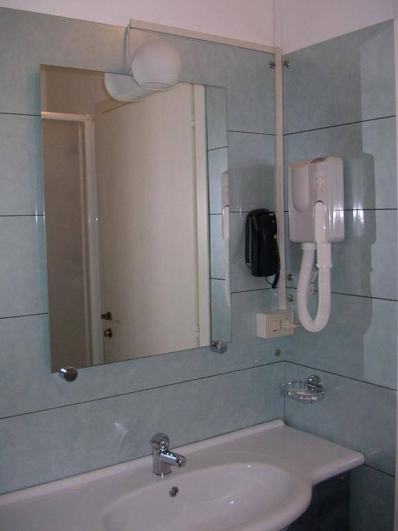 Albergo Cristallo Legnano Pokój zdjęcie